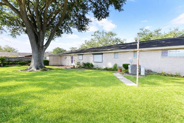 609 Oak Ln, Thibodaux, LA 70301