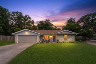 1314 Sandy Circle, Irving, TX 75060