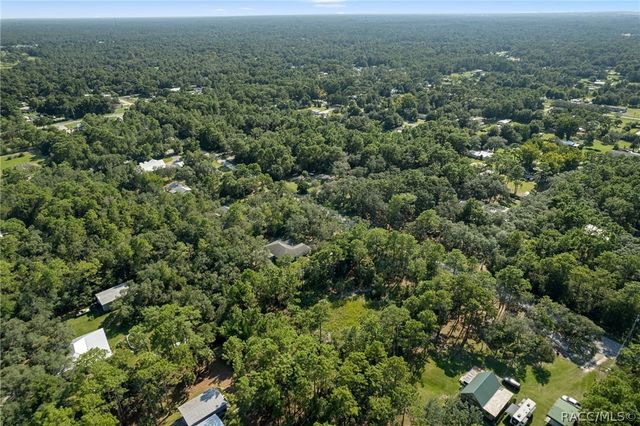 2733 S Bolton Avenue, Homosassa, FL 34448