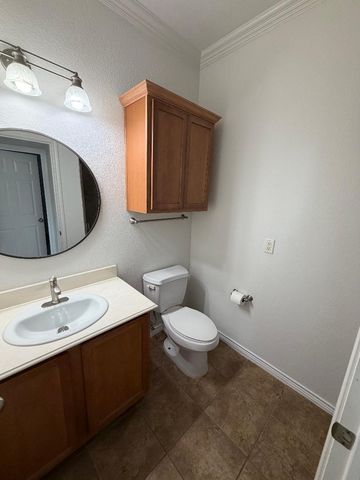 2014 Azure Pointe, Richardson, TX 75080