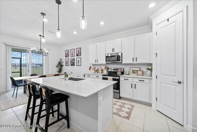 732 Veridian Circle NW, Palm Bay, FL 32907