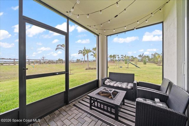 732 Veridian Circle NW, Palm Bay, FL 32907