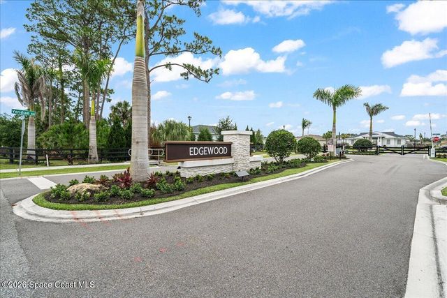 732 Veridian Circle NW, Palm Bay, FL 32907