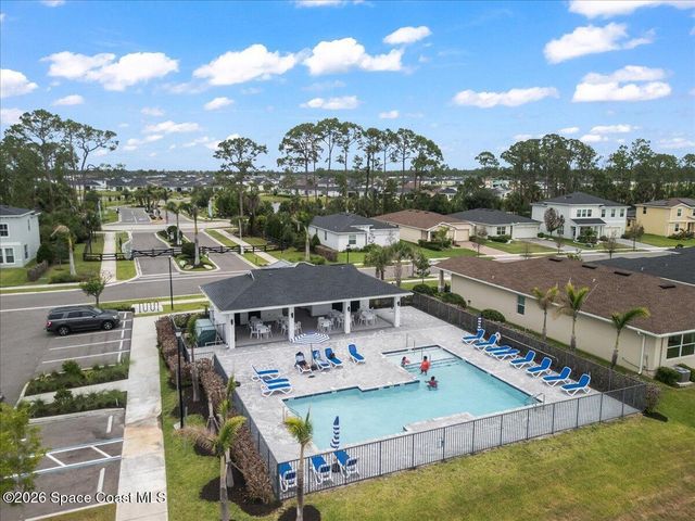 732 Veridian Circle NW, Palm Bay, FL 32907