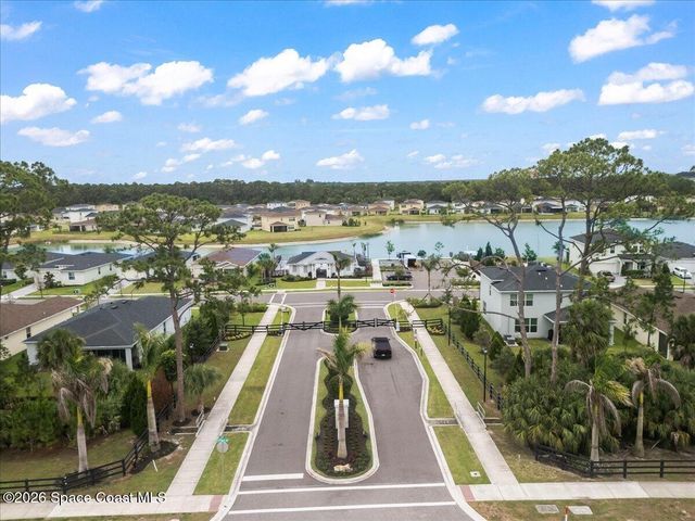 732 Veridian Circle NW, Palm Bay, FL 32907