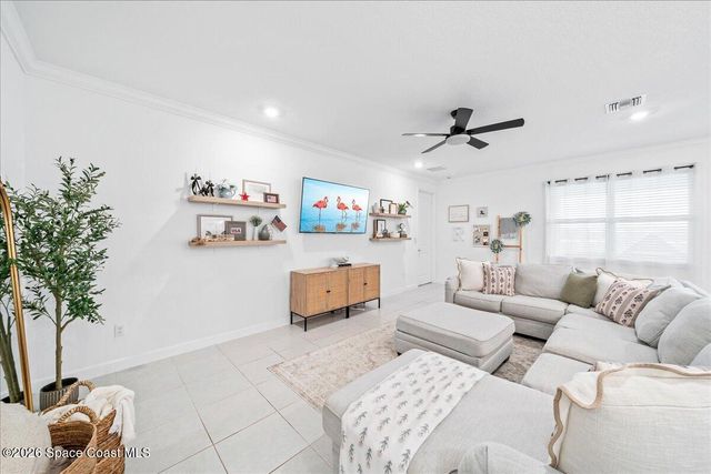 732 Veridian Circle NW, Palm Bay, FL 32907