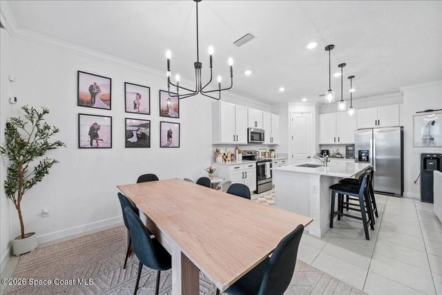 732 Veridian Circle NW, Palm Bay, FL 32907