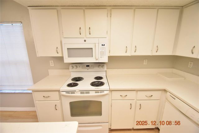 5824 GREY STREET, New Port Richey, FL 34652