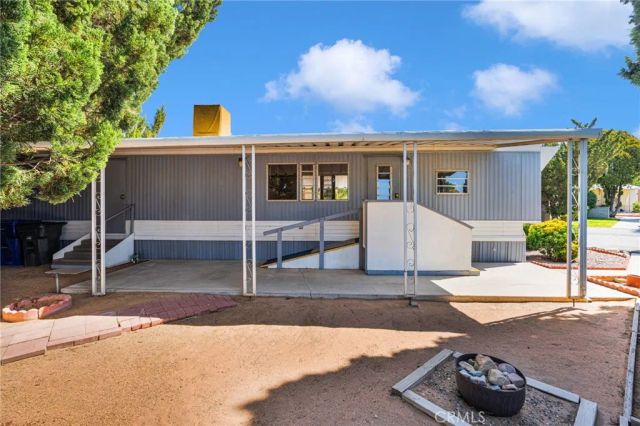 21922 Ottawa 26, Apple Valley, CA 92308