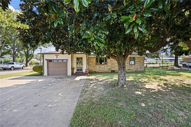 3964 SR 7, Russellville, AR 72802