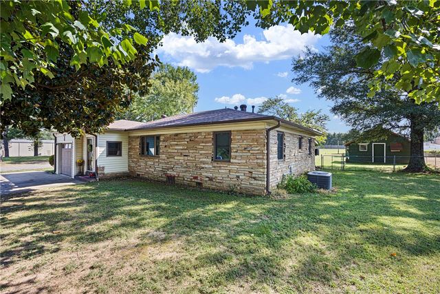 3964 SR 7, Russellville, AR 72802