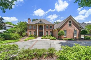 9866 S HOUSTON OAK DR, Collierville, TN 38139