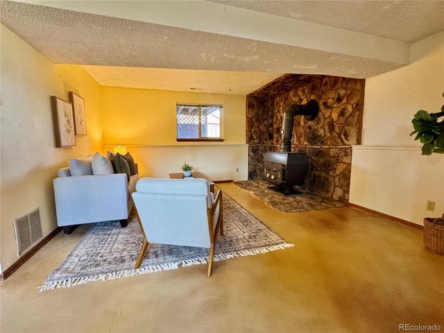 463 N Washington Street, Monument, CO 80132