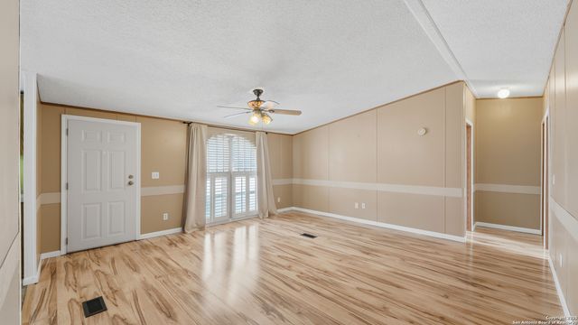 343 sir winston, Canyon Lake, TX 78133