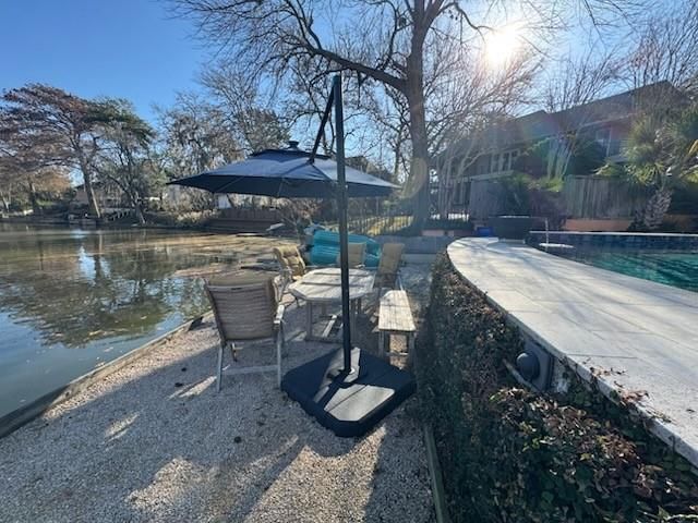 12418 Honeywood Trail, Houston, TX 77077