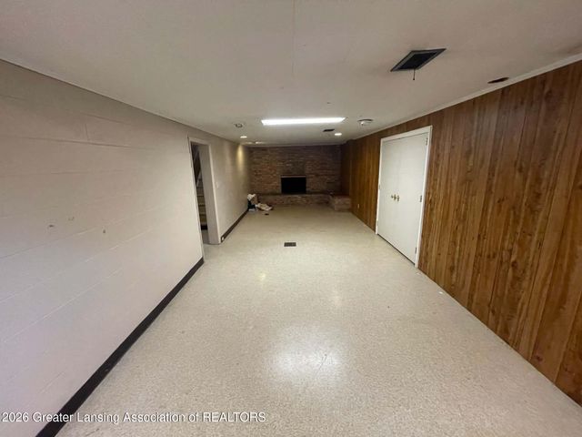 1217 N Hayford Avenue, Lansing, MI 48912