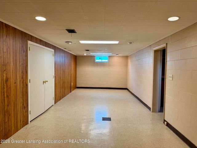 1217 N Hayford Avenue, Lansing, MI 48912