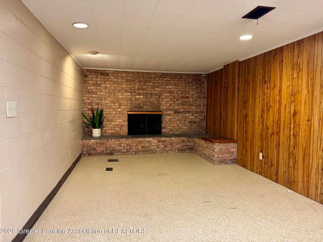 1217 N Hayford Avenue, Lansing, MI 48912