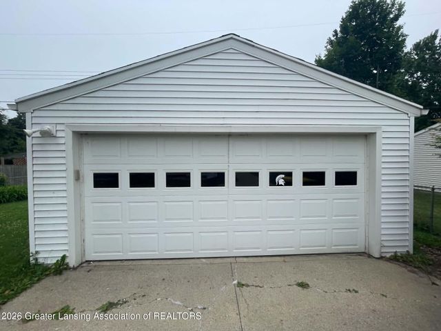 1217 N Hayford Avenue, Lansing, MI 48912
