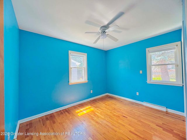 1217 N Hayford Avenue, Lansing, MI 48912