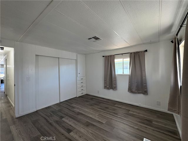 1895 W Devonshire Avenue 27, Hemet, CA 92545