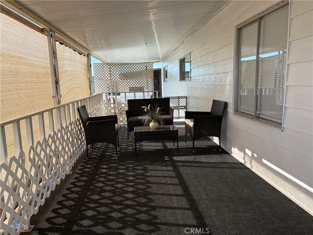 1895 W Devonshire Avenue 27, Hemet, CA 92545