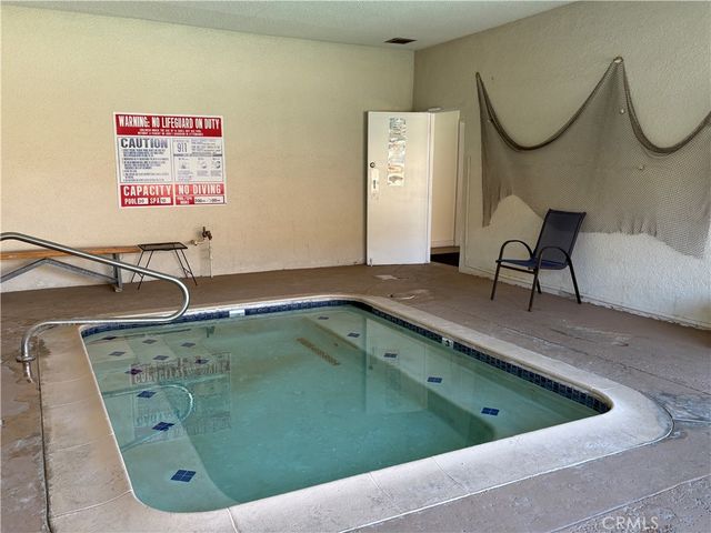 1895 W Devonshire Avenue 27, Hemet, CA 92545