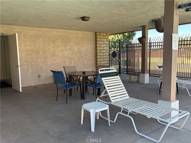 1895 W Devonshire Avenue 27, Hemet, CA 92545