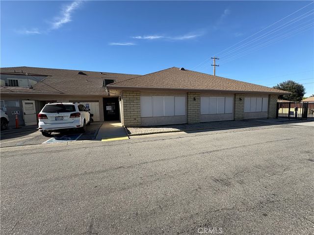 1895 W Devonshire Avenue 27, Hemet, CA 92545