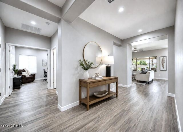 5511 W Molly Lane, Phoenix, AZ 85083