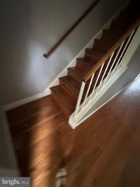 Image 12 of property listing at 7602 WESTLAKE TER #19, Bethesda, MD 20817