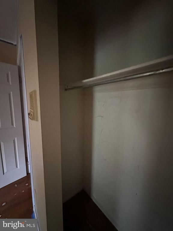 Image 18 of property listing at 7602 WESTLAKE TER #19, Bethesda, MD 20817