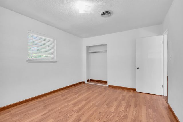 5624 Waltham Avenue, Fort Worth, TX 76133
