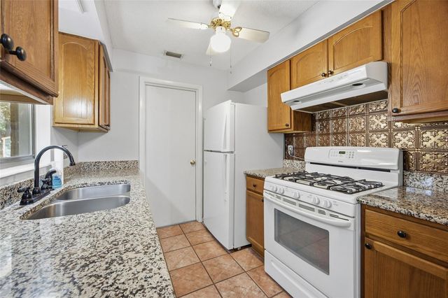 16564 NE 25TH LANE, Williston, FL 32696