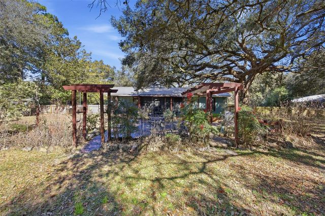 16564 NE 25TH LANE, Williston, FL 32696