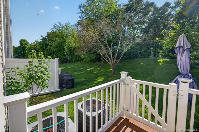235 Kettles Lane, Medford, NY 11763