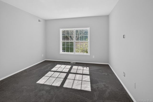 235 Kettles Lane, Medford, NY 11763