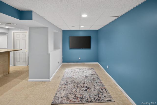 235 Kettles Lane, Medford, NY 11763