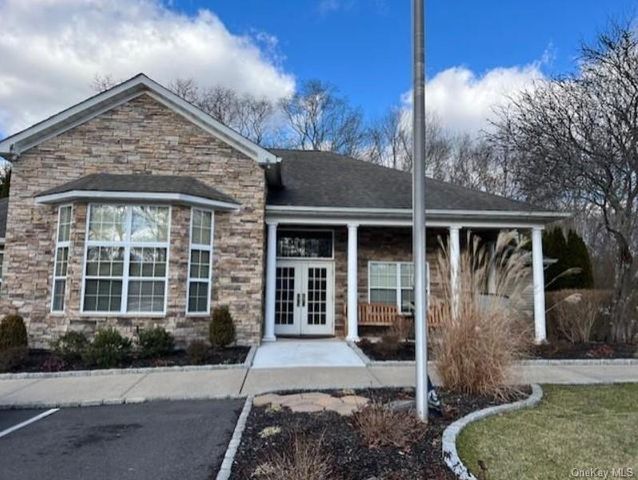 235 Kettles Lane, Medford, NY 11763