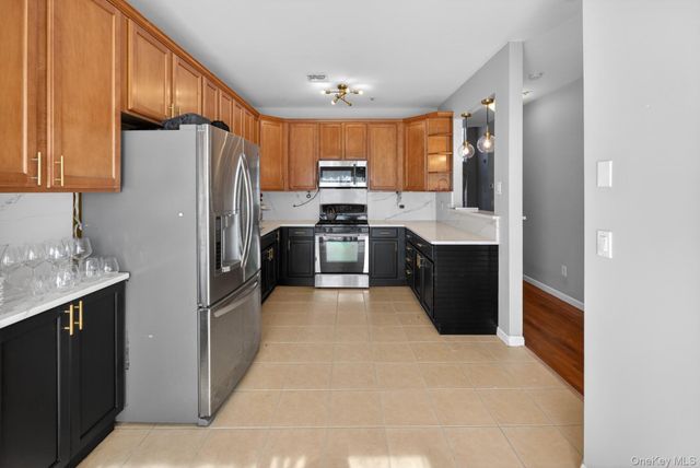 235 Kettles Lane, Medford, NY 11763