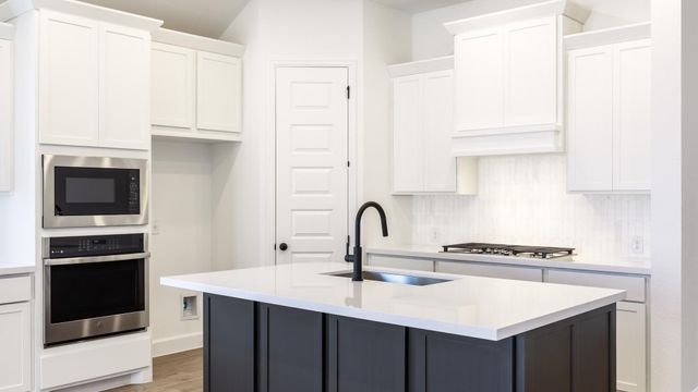 300 Gary Wayne DR, Liberty Hill, TX 78642