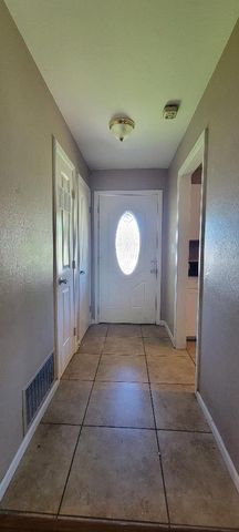 6955 S Land Park Dr, Sacramento, CA 95831