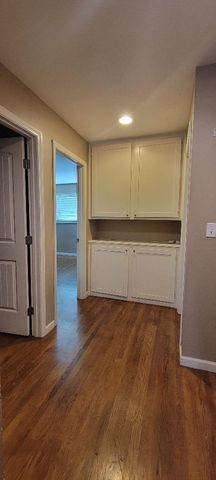 6955 S Land Park Dr, Sacramento, CA 95831