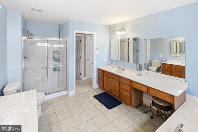 208 CLUBHOUSE CT, Conshohocken, PA 19428