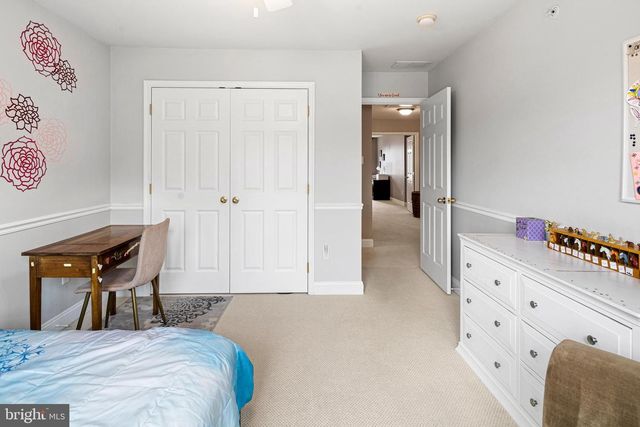 208 CLUBHOUSE CT, Conshohocken, PA 19428