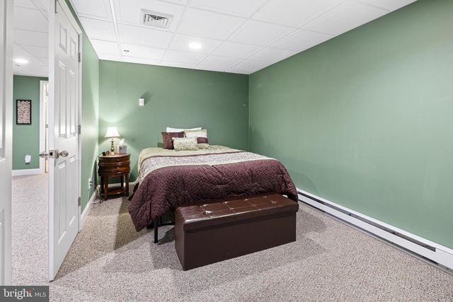 208 CLUBHOUSE CT, Conshohocken, PA 19428