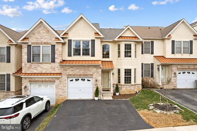 208 CLUBHOUSE CT, Conshohocken, PA 19428