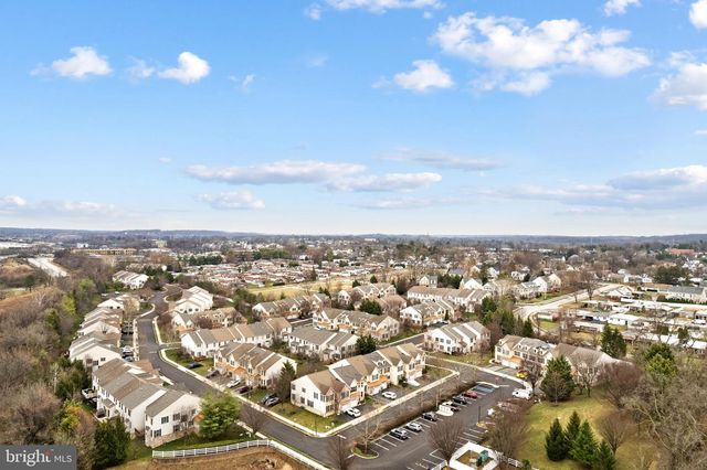 208 CLUBHOUSE CT, Conshohocken, PA 19428