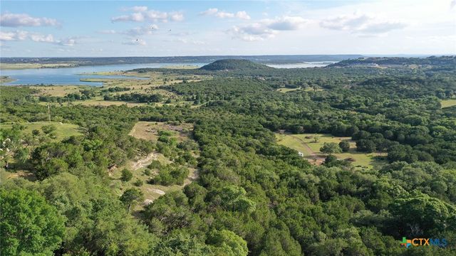 11047 Highview Drive, Belton, TX 76513