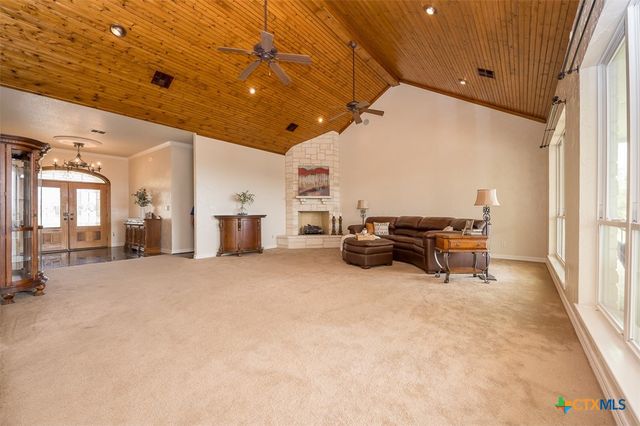 11047 Highview Drive, Belton, TX 76513